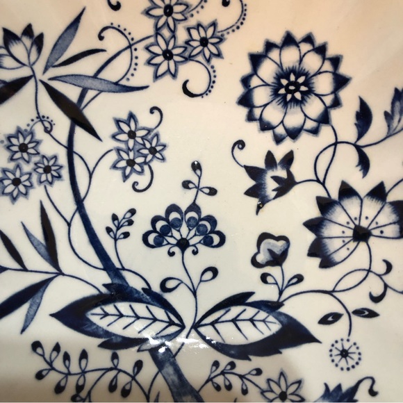 2 Blue Onion Bowls Vintage, 5.5” - Picture 5 of 7